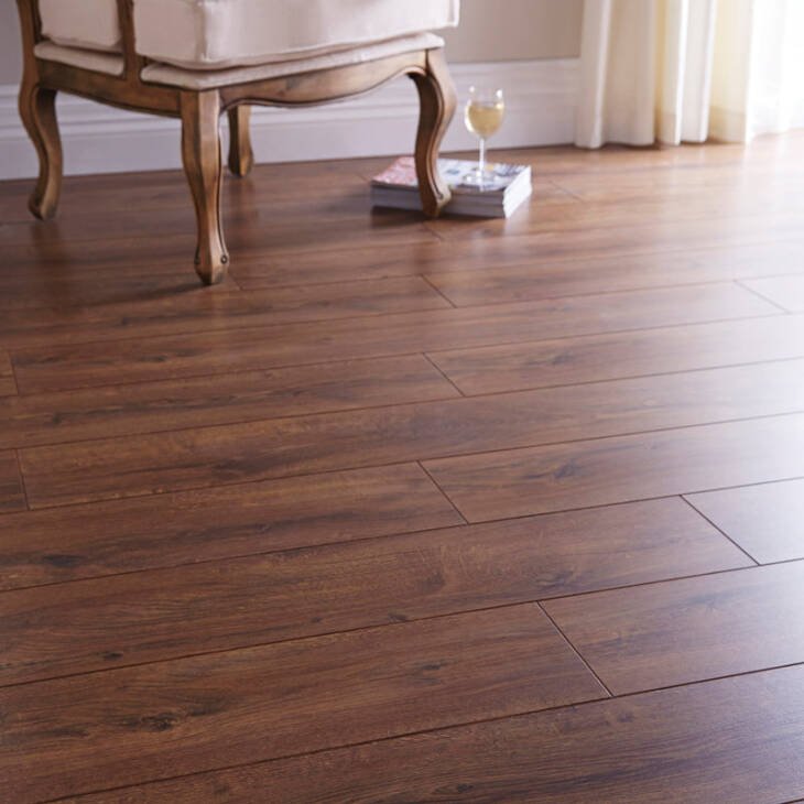 Lifestyles Chelsea Premium Oak 8mm